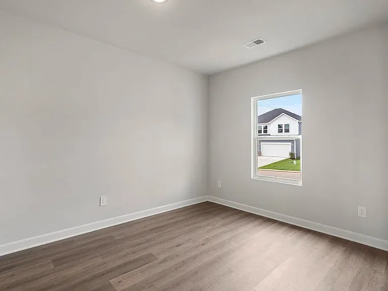 652 Orsman Trl — Photo 4