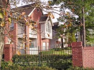 701 S Friendswood Dr, Friendswood, TX 77546