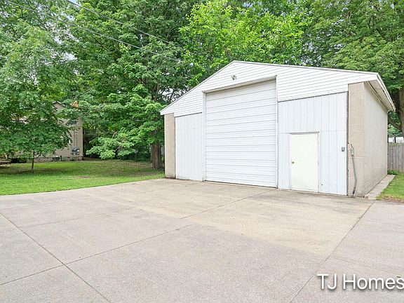 5th image of 146 Hanlon Ct
