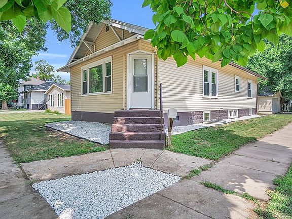 2nd image of 1701 7th Ave