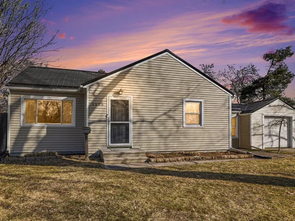 3225 Dearborn Ave, Kalamazoo, MI 49048