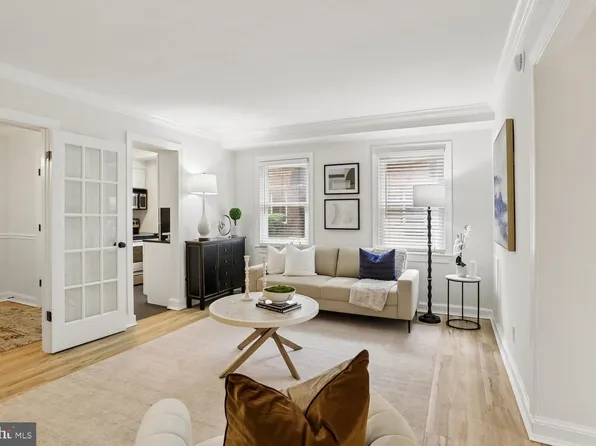 719 S Saint Asaph St APT 107, Alexandria, VA 22314