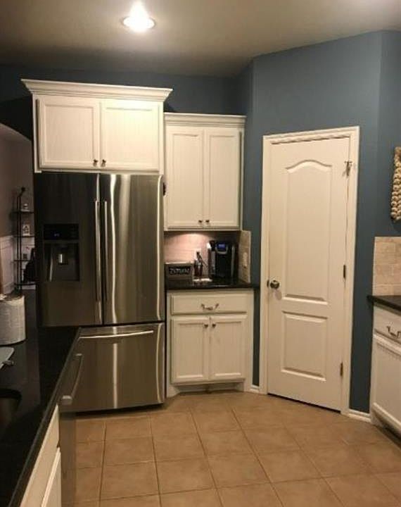 2nd image of 8039 Lindsay Ln