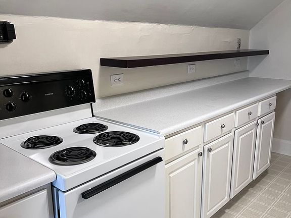 5th image of 3406 Erie Ave #3