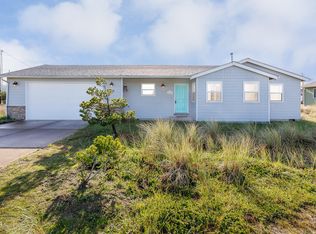 1901 NW Seaview Dr, Waldport, OR 97394