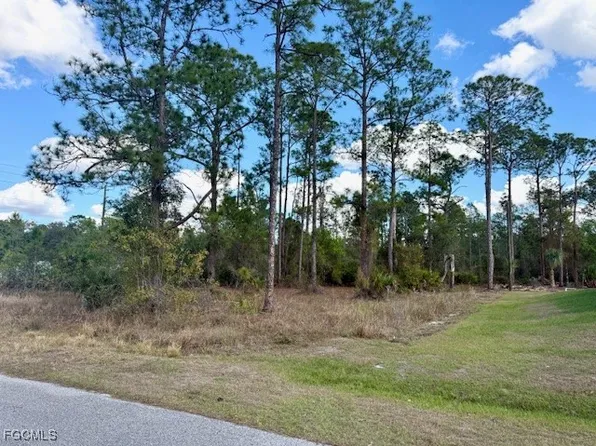 1422 North Ave, Lehigh Acres, FL 33972