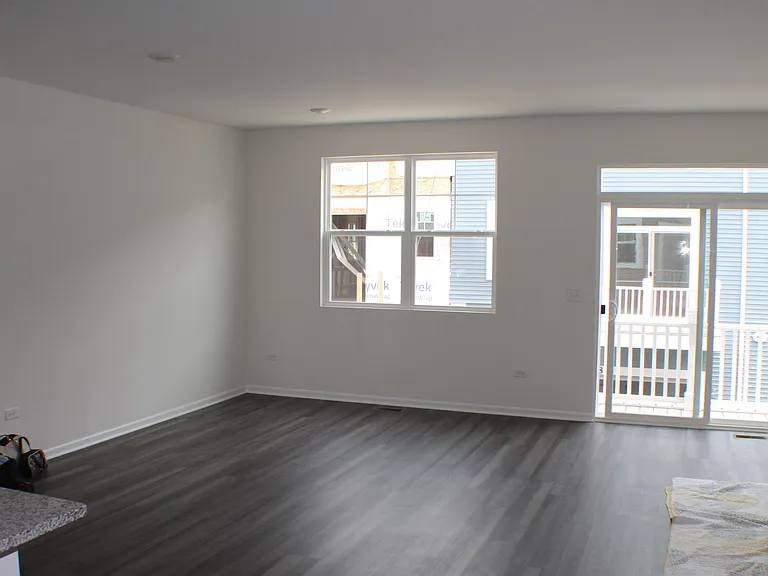 1601 Albany St — Photo 3