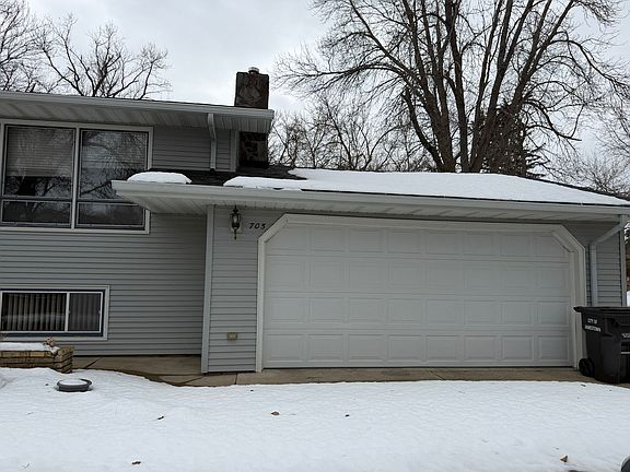 2nd image of 705 9th St NW