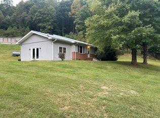 2251 Watauga Rd, Franklin, NC 28734