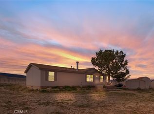 49611 Three Points Rd, Lancaster, CA 93536