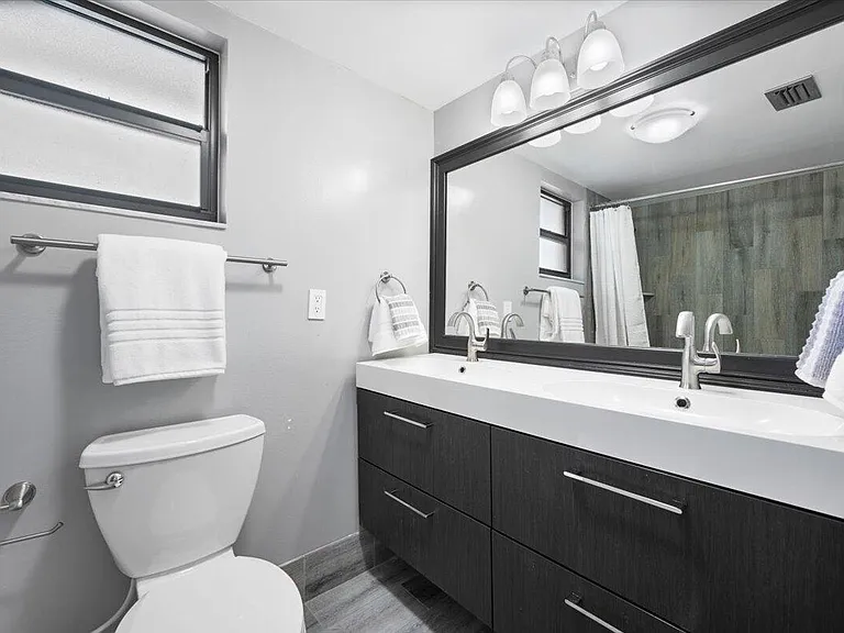 11863 Wimbledon Cir #524 — Photo 4