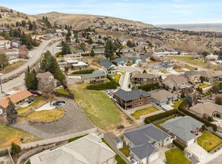554 Bengal Ln, East Wenatchee, WA 98802