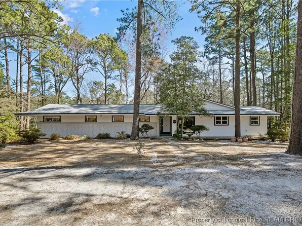 2101 Pinewood Ter, Fayetteville, NC 28304