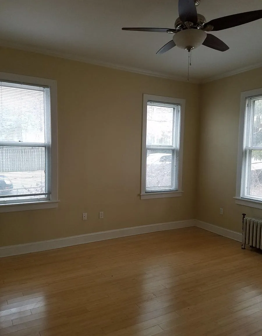 108 N 6th Street Includes Heat — Photo 2