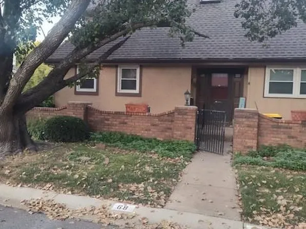 68 Woodbridge Ln, Kansas City, MO 64145