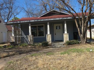 107 Scurlock Ave, Cleburne, TX 76031