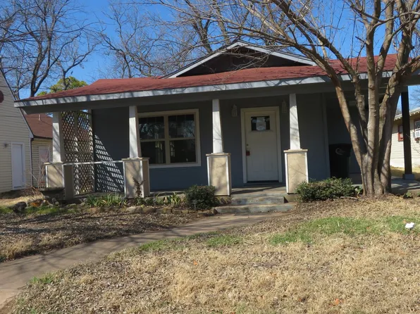107 Scurlock Ave, Cleburne, TX 76031