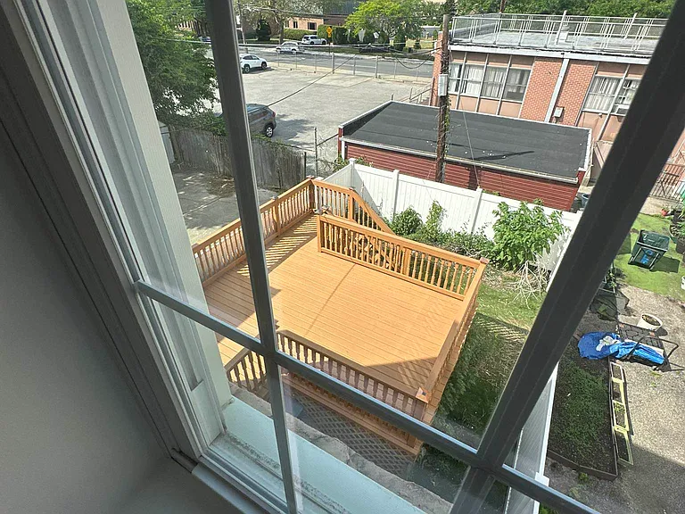 1727 E 93rd St #2 — Photo 25