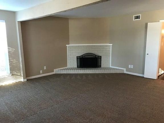 4th image of 6801 Trail Lake Dr