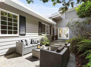 6788 Sims Dr, Oakland, CA 94611