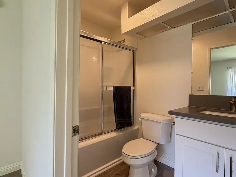 326 S Manhattan Pl #107 — Photo 7
