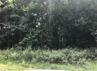 Applegrove St NW, North canton, OH 44720