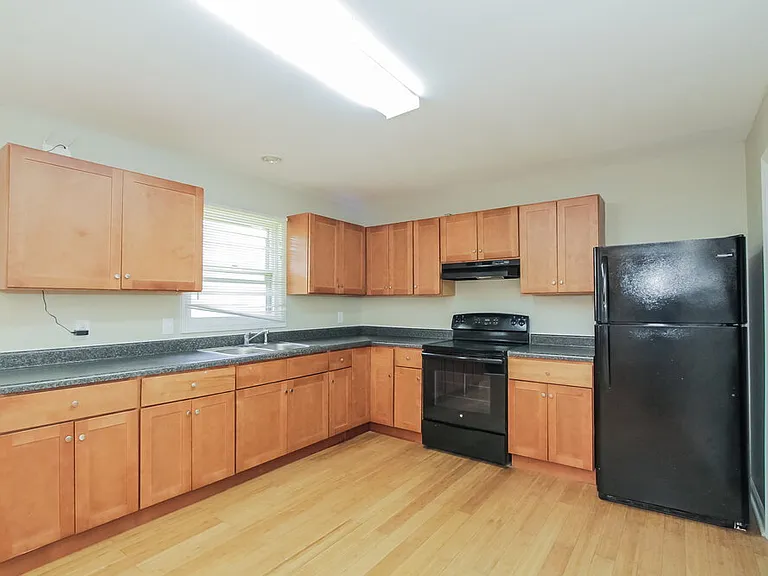 3304 Sunset Rd — Photo 7