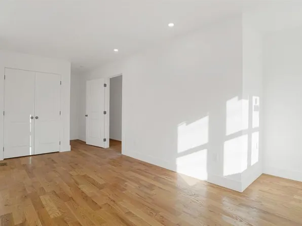 1011 East 221th Street image 14 of 29