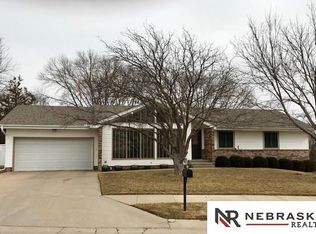 11788 Hartman Ave, Omaha, NE 68164