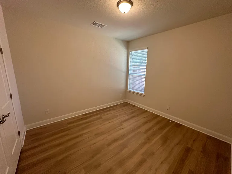 154 Magnolia Cir — Photo 9