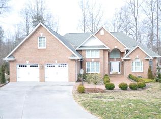 259 N Quail Cir, Wilkesboro, NC 28697
