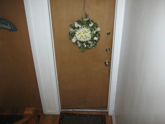 4th image of 4953 N Kimball Ave #1W