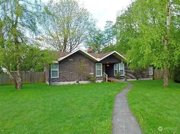 30325 13th Avenue S, Federal Way, WA 98003