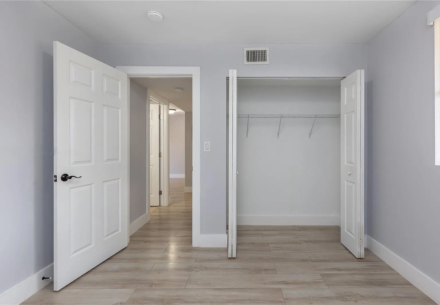 1 bed, 912 sqft, $1,200 — Photo 1