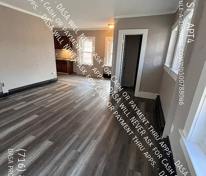 33 Allen St #4 — Photo 3