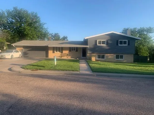 610 Wheatridge Rd, Garden City, KS 67846