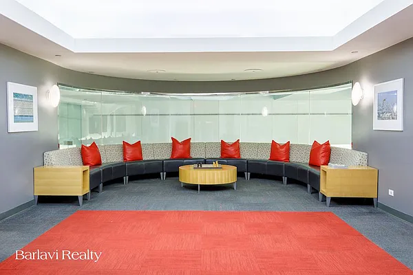 Rented by Barlavi Inc. | media 25