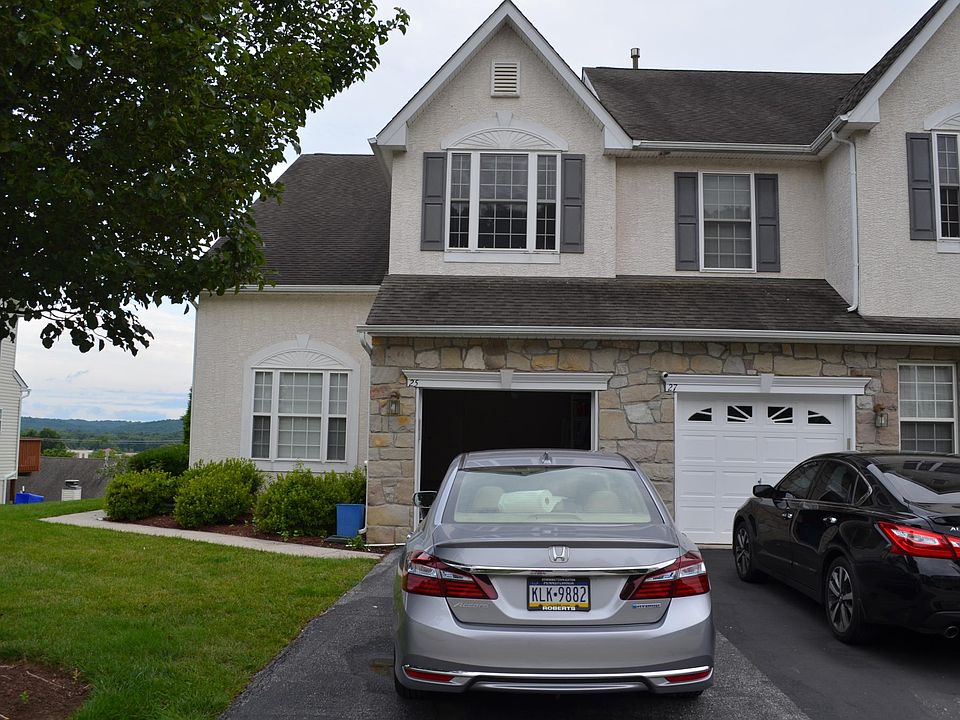 1st image of 25 Lincoln Dr