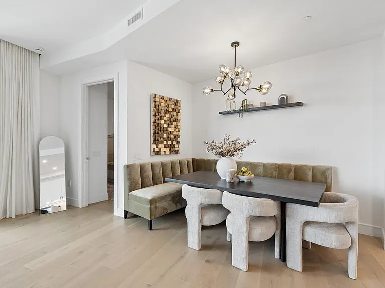 2425 Peachtree Rd NE #607 — Photo 6