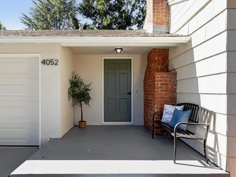 4052 Campana Dr — Photo 4