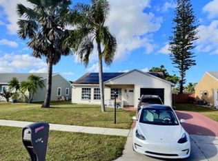 7803 Canal Dr, Lake Worth, FL 33467