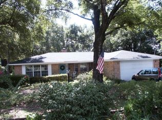 2562 Santa Rosa Dr, Lillian, AL 36549