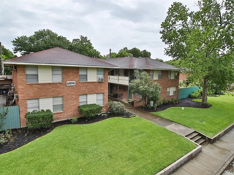 8803 Timberside Dr #4 — Photo 3
