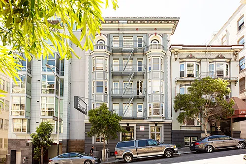735 Taylor Photo 1