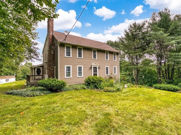 102 Lee St, West Boylston, MA 01583