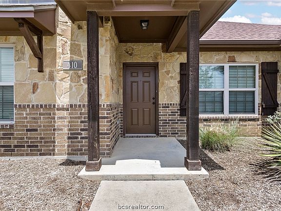 2nd image of 410 Deacon Dr W