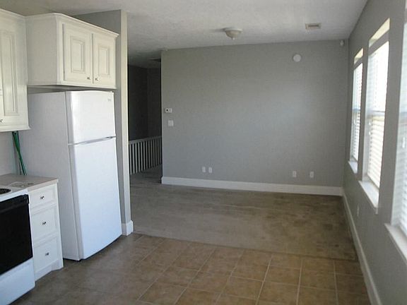 2nd image of 1519 Avenue M #2