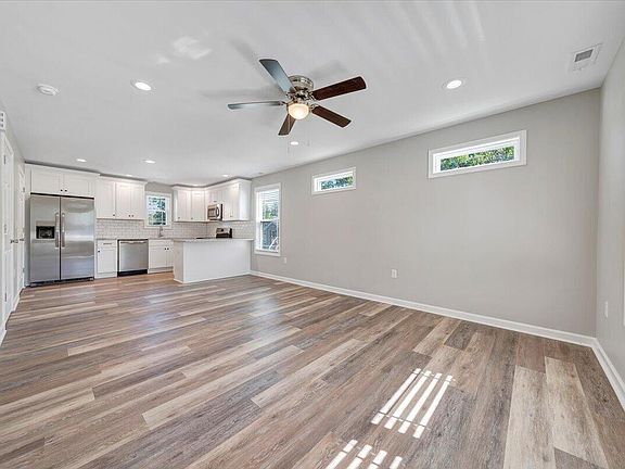 5th image of 1702 Baldwin Ave NE #B