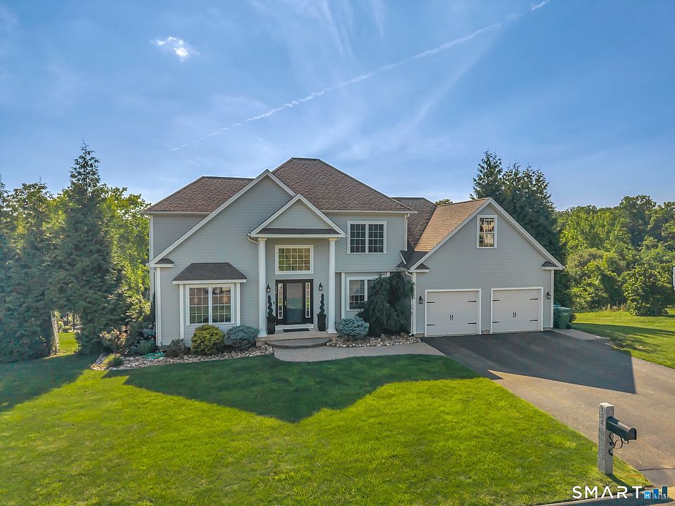 1st image of 132 Debbie Drive