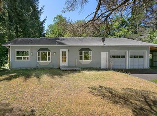 593 SW Wakonda Beach Rd, Waldport, OR 97394